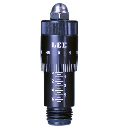 Mikrometrický adaptér pro usazovací matrice LEE. Umožňuje přesné nastavení hloubky usazení střel u matric, které nejsou vybaveny vestavěnou mikrometrickou stupnicí. Pro puškové ráže .34 a menší.